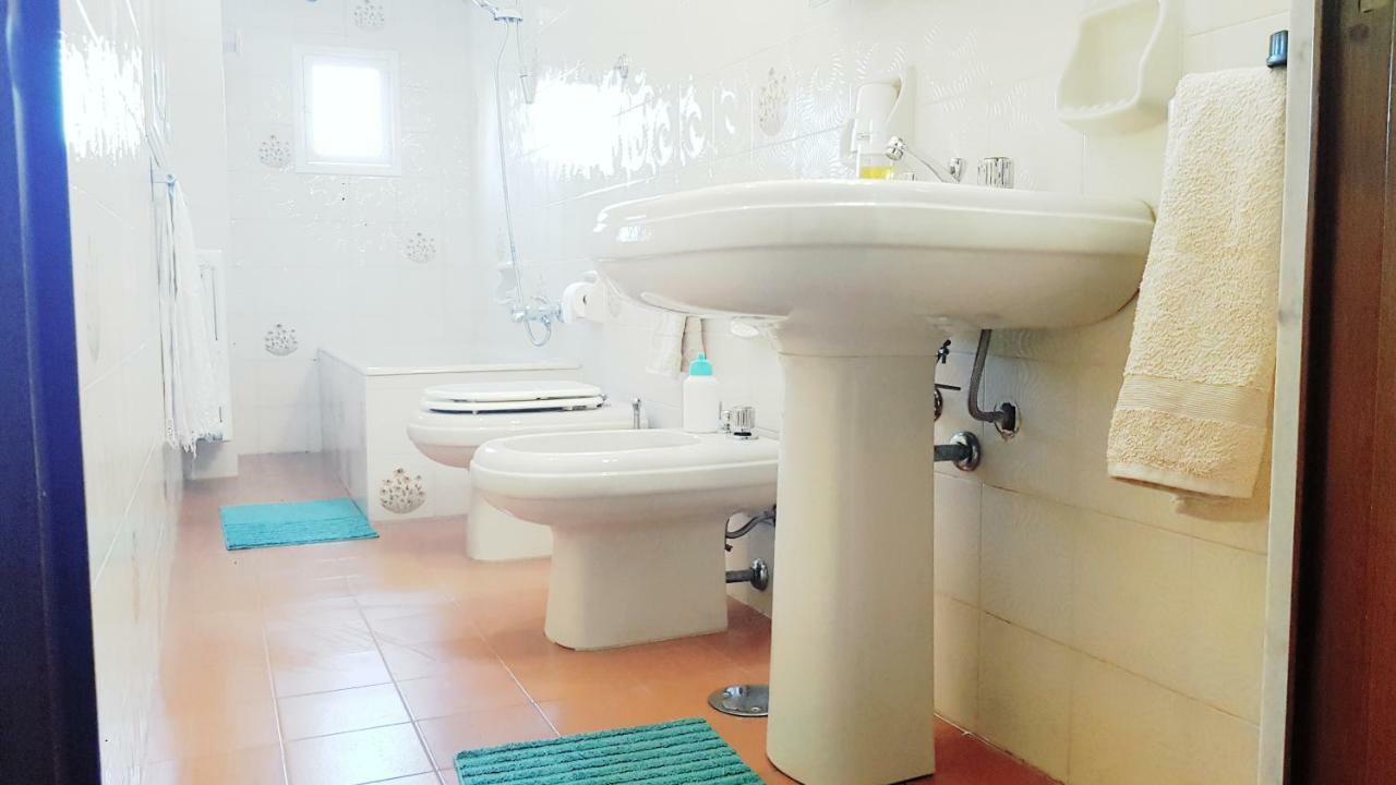 דירות ג'ובינאצו La Casa Dei Colori מראה חיצוני תמונה